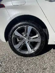 Peugeot 308 - foto 7 di 8